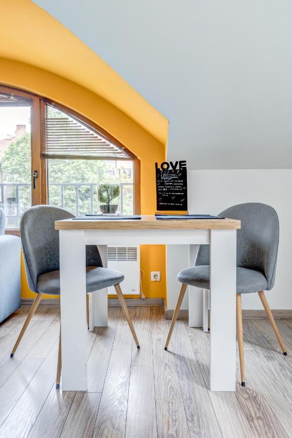 Park Loft Next To Eagle's Bridge Апартаменти *