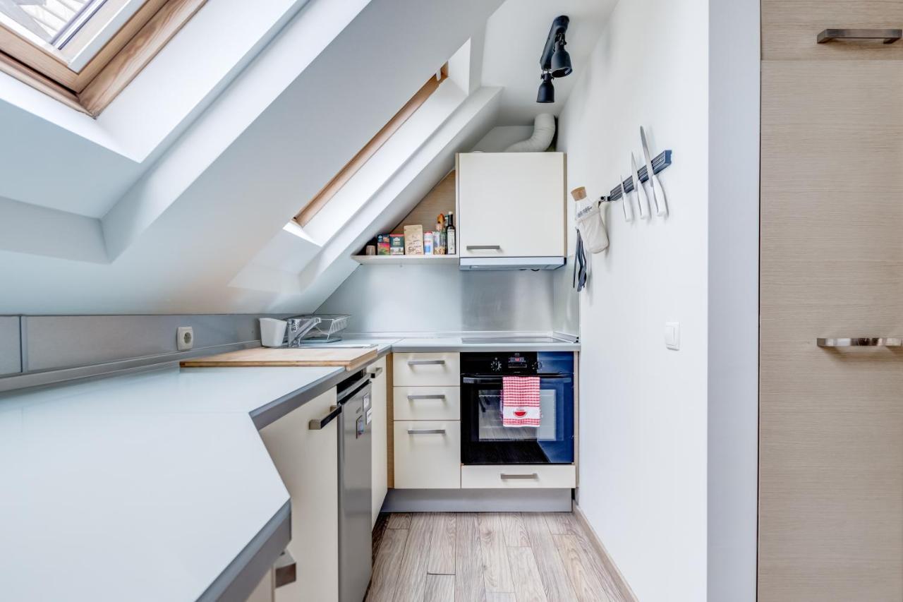 Park Loft Next To Eagle's Bridge Апартаменти *